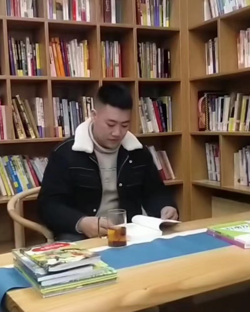 侯飞宇